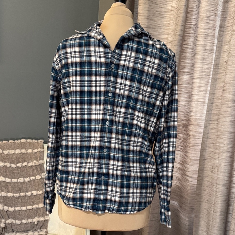 Apt. 9 Navy and White Plaid Casual Shirt